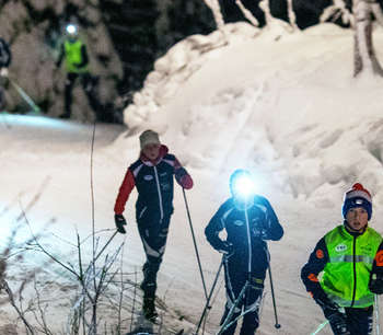 barn som går på ski