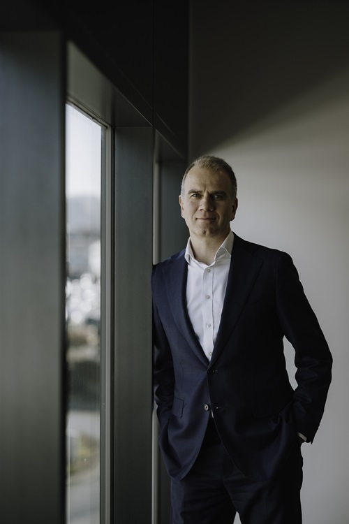 Stig Are speider utover byen og skimter den neste CFO-muligheten i det fjerne
