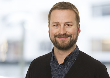 Theis de Mik , Senior manager, Business Services