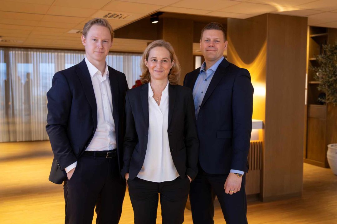 Fra venstre: Christoffer Muri Stokke, Marit Bonnevie Wollebæk og Sigmund Olav Lie